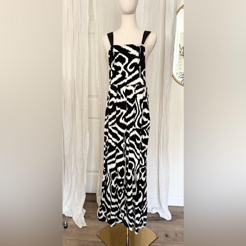 Black and White Patterned Overall Jumpsuit